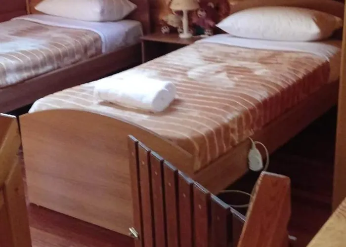 My Woodenfriend * Kato Chovoli